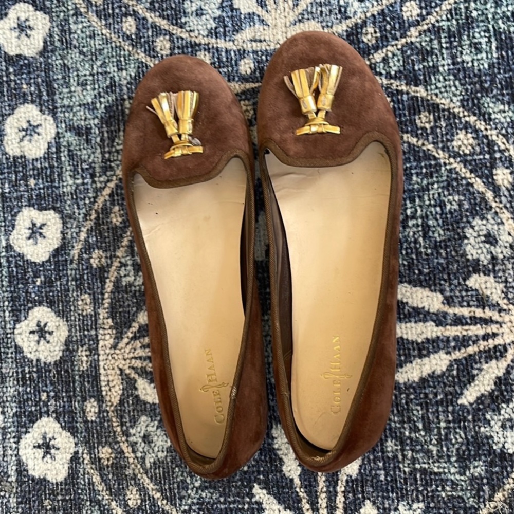 Cole Haan • tasseled flat